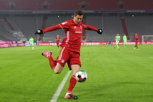 英超-小克鲁伊维特点射 曼联主场0-3伯恩茅斯